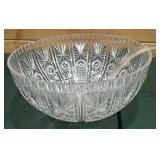 Plastic punch bowl