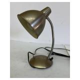 Desk lamp