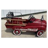 Fire truck jet flow drive pedal truck burns
