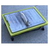 Tile cutter