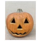 Papier-mï¿½chï¿½ Halloween pumpkin