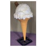Ice cream floor statue
