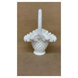 Small Hobnail Brides Basket