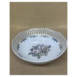 1913 Berry dish