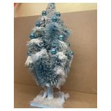 Brush Christmas tree vintage