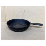 Cast-iron skillet 5V