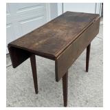 Country Hepplewhite Drop-Leaf Table