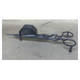 Candle snuff