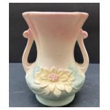 Hull Water Lily vase L4  6 1/2