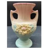 Hull Water Lily vase L 5  6 1/2