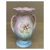 Hull Iris vase, 407 4 3/4"