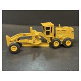 Caterpillar scraper