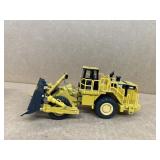 Cat 836GNORSCOT bulldozer 1/16 scale