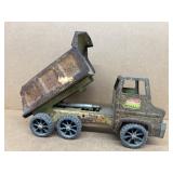 Tonka hydraulic dump truck