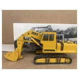 LIEVHERR hydraulic bagger excavator R991 with