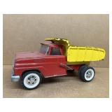 Tonka red yellow hydraulic dump truck