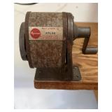 Pencil sharpener