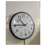 Wall clock, Chicago lighthouse