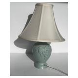 Table lamp with grape pattern