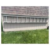 Aluminum extension ladder