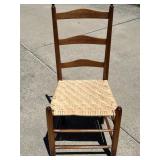 Weaved bottom chair