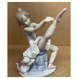 Lladro Nina MARTES Tuesday's child ballerina