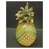 Gorge pineapple container