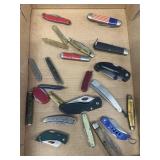 Group of pocket knives