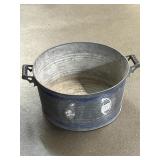 Galvanized wash tub