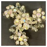 Julianne brooch