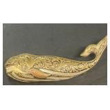 Dama Selene whale pin