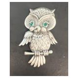 Articulated owl broach