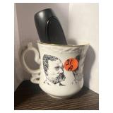 Mustache cup vintage