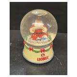 Lionel musical water globe