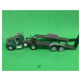 Truck and mismatch hauler