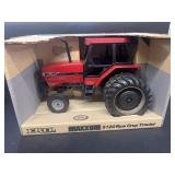 Ertl case international 5120 Rowcrop tractor 1