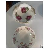 Deep bowls, flower print