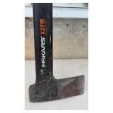 Fiskars X27 Axe