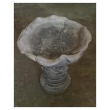 Birdbath concrete 13 inches