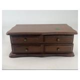 Jewelry box