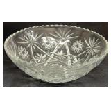 Clear glass chip bowl