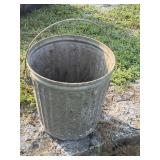 10 gallon galvanized handled bucket