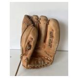 Andia vintage baseball glove