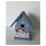 Birdhouse Christmas scene