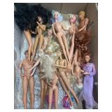 Barbie and other doll's lot