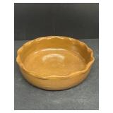 Pottery pie plate