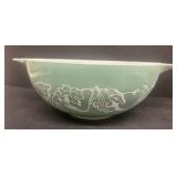 Pyrex fetus bowl