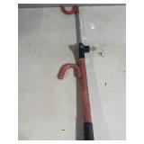 Steering wheel lock with key