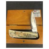 Wolf handle pocket knife