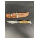 Case hunting knife